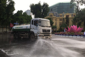 Hà Nội tăng cường bảo đảm an toàn giao thông, vệ sinh môi trường phục vụ Đại hội Đảng bộ Thành phố lần thứ XVII