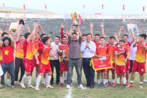 Chung kết Giải bóng đá thanh niên tranh Cúp Hai Bà Trưng huyện Phúc Thọ lần thứ VIII năm 2020