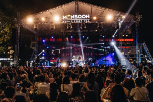 Phát triển các ngành công nghiệp văn hóa, công nghiệp giải trí dựa trên nền tảng của khoa học công nghệ