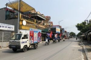 Huyện Chương Mỹ tuyên truyền, cổ động trực quan phòng, chống dịch COVID-19 trong trạng thái bình thường mới.