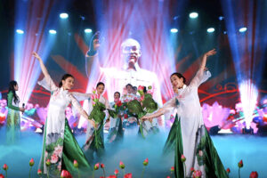 Nhà hát Ca Múa Nhạc Thăng Long dàn dựng chương trình nghệ thuật chào mừng Ngày thành lập Đảng