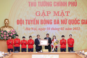 Thủ tướng Phạm Minh Chính gặp gỡ, chúc mừng Đội tuyển bóng đá nữ Việt Nam