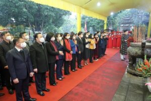 Đại biểu Trung ương, Thành phố Hà Nội dâng hương tưởng niệm Hai Bà Trưng nhân kỷ niệm 1982 năm khởi nghĩa Hai Bà Trưng xuân Nhâm Dần 2022