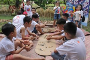 Trở về ký ức tuổi thơ tại Làng Văn hóa – Du lịch các dân tộc Việt Nam