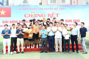 Chung kết Giải bóng đá thiếu niên huyện Mê Linh năm 2022