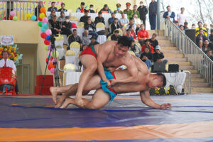 Sôi nổi Giải vô địch vật tự do, dân tộc truyền thống Hà Nội năm 2023