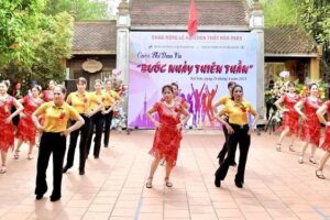 Quốc Oai:  Sôi nổi cuộc thi dân vũ “Bước nhảy thiên thần”