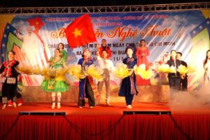 Huyện Thanh Oai: Biểu diễn nghệ thuật chào mừng kỷ niệm 75 năm Ngày Chủ tịch Hồ Chí Minh ra Lời kêu gọi thi đua ái quốc