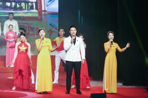 Tổ chức biểu diễn nghệ thuật nhân kỷ niệm 75 năm Ngày Chủ tịch Hồ Chí Minh ra Lời kêu gọi thi đua ái quốc