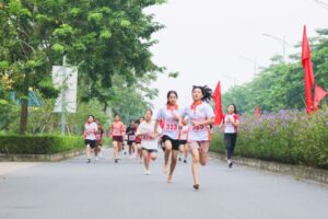 Gần 200 vận động viên tham gia chung kết Giải chạy Báo Hànộimới lần thứ 48 huyện Quốc Oai năm 2023