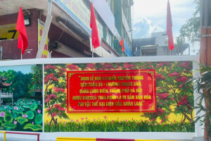 Phường Thạch Bàn, quận Long Biên ra mắt bức tranh tường khổ lớn mô tả nghi lễ Kéo co ngồi