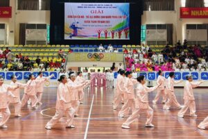 Huyện Thanh Trì tổ chức thành công Giải Thể dục dưỡng sinh người trung, cao tuổi