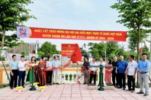 Xã Vĩnh Quỳnh gắn biển công trình “Sân chơi cộng đồng”