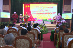 Xã Liên Hà trang trọng tổ chức Lễ kỷ niệm 134 năm ngày sinh Chủ tịch Hồ Chí Minh (19/5) và cắt băng khánh thành công trình cải tạo, nâng cấp nhà lưu niệm Bác Hồ