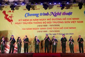 Thị xã Sơn Tây tổ chức Chương trình nghệ thuật kỷ niệm 65 năm Ngày mở đường Hồ Chí Minh