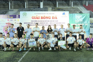 Bế mạc Giải bóng đá chào mừng Đại hội đại biểu Hội LHTN Việt Nam huyện Hoài Đức lần thứ VI