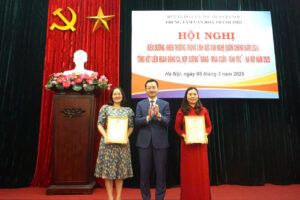 Hội nghị Biểu dương, khen thưởng trong lĩnh vực văn nghệ quần chúng năm 2024; Tổng kết Liên hoan Đồng ca, hợp xướng “Đảng – Mùa xuân – Dân tộc” – Hà Nội năm 2025