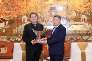 Thúc đẩy hợp tác giữa thành phố Hà Nội và Hội đồng Thủ công thế giới