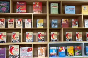 Phòng đọc chuyên đề tái hiện khí thế hào hùng những ngày thu lịch sử