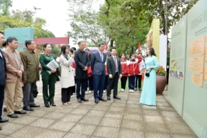 Khai mạc Triển lãm “Âm vang di sản – Sắc màu văn hóa phi vật thể Cổ Loa”