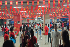 Hệ thống đường sắt đô thị, xe buýt phát huy tối đa hiệu quả giải tỏa hành khách sau sơ duyệt A80