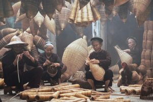 Trưng bày “Di sản văn hóa Việt Nam – Sức sống từ truyền thống đến hiện đại”