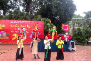 Sôi động chương trình “Vui Xuân Bính Ngọ – Sắc màu văn hóa dân gian 2026” tại phường Hà Đông