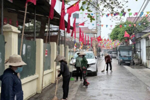 Phúc Thọ ra quân tổng vệ sinh môi trường hướng tới ngày bầu cử