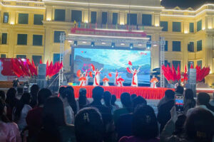 Phúc Thọ tổ chức chương trình nghệ thuật chào mừng thành công bầu cử