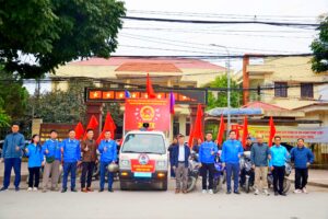 Phường Tùng Thiện ra quân tuyên truyền lưu động về bầu cử