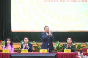 Tổng Bí thư Tô Lâm và ứng cử viên đại biểu Quốc hội tiếp xúc cử tri, vận động bầu cử tại Hà Nội