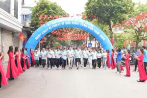 Bát Tràng: Hơn 800 vận động viên tham gia Ngày chạy Olympic và giải chạy Báo Hànộimới mở rộng lần thứ 51