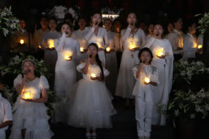 Thắp sáng không gian nghệ thuật, lan tỏa thông điệp hòa bình