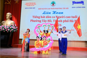 Liên hoan Tiếng hát dân ca Người cao tuổi phường Tây Hồ