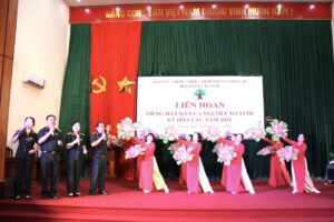 Liên hoan tiếng hát dân ca người cao tuổi xã Hòa Lạc: Lan tỏa tinh thần “Sống vui, sống khỏe”