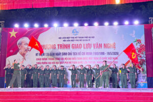 Phụ nữ xã Ba Vì tổ chức giao lưu văn nghệ chào mừng các ngày lễ lớn của đất nước