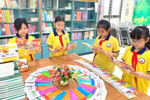 Xã Đoài Phương tổ chức Cuộc thi “Gia đình đọc sách – Phát triển tủ sách gia đình kết nối yêu thương”