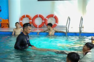 Xã Vân Đình khai mạc lớp phòng, chống tai nạn đuối nước và lớp dạy bơi miễn phí cho trẻ em