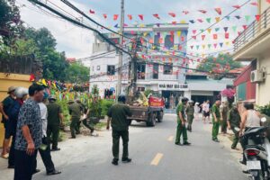 Sơn Tây triển khai đợt cao điểm kiểm tra, xử lý vi phạm trật tự đô thị