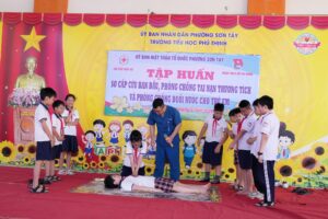 Sơn Tây tập huấn Sơ cấp cứu ban đầu, phòng chống tai nạn thương tích và phòng chống đuối nước cho trẻ em