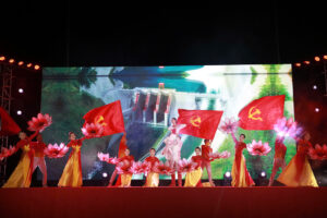 “Trên đỉnh trời Tây Bắc” – Chương trình nghệ thuật đặc sắc chào mừng 72 năm Chiến thắng Điện Biên Phủ