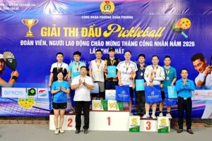 Phường Xuân Phương gắn kết cán bộ công đoàn qua hoạt động thể thao thiết thực