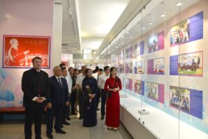 Triển lãm “Những tấm gương bình dị mà cao quý” năm 2026