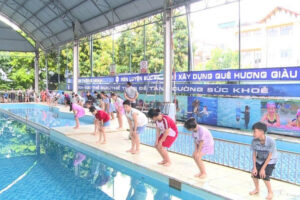 Phúc Lộc khai mạc lớp dạy bơi miễn phí cho trẻ em năm 2026