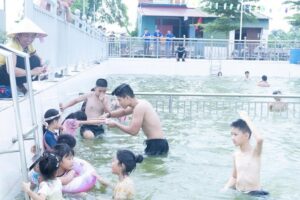Xã Ứng Thiên tổ chức 2 lớp phòng, chống tai nạn đuối nước, bơi miễn phí dành cho thanh thiếu nhi