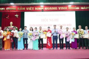 Xã Vĩnh Thanh vinh danh 47 gia đình văn hóa tiêu biểu