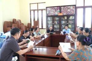 Tủ sách cộng đồng ở thôn Trung Hòa lan tỏa văn hóa đọc
