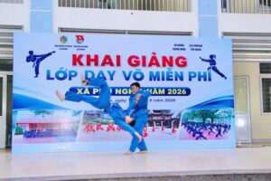 Hơn 100 thanh thiếu nhi xã Phú Nghĩa tham gia lớp dạy võ miễn phí hè năm 2026