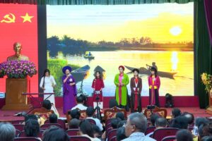 Rộn ràng Liên hoan Tiếng hát gia đình phường Từ Liêm năm 2026