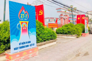 Quảng Oai đẩy mạnh tuyên truyền, cổ động trực quan hướng tới kỷ niệm 79 năm Ngày Thương binh – Liệt sĩ